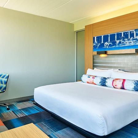 Aloft Hotel Las Colinas Ирвинг Экстерьер фото