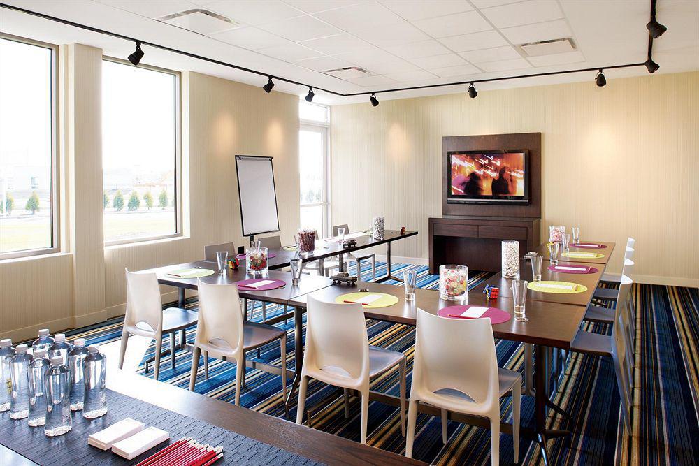 Aloft Hotel Las Colinas Ирвинг Экстерьер фото