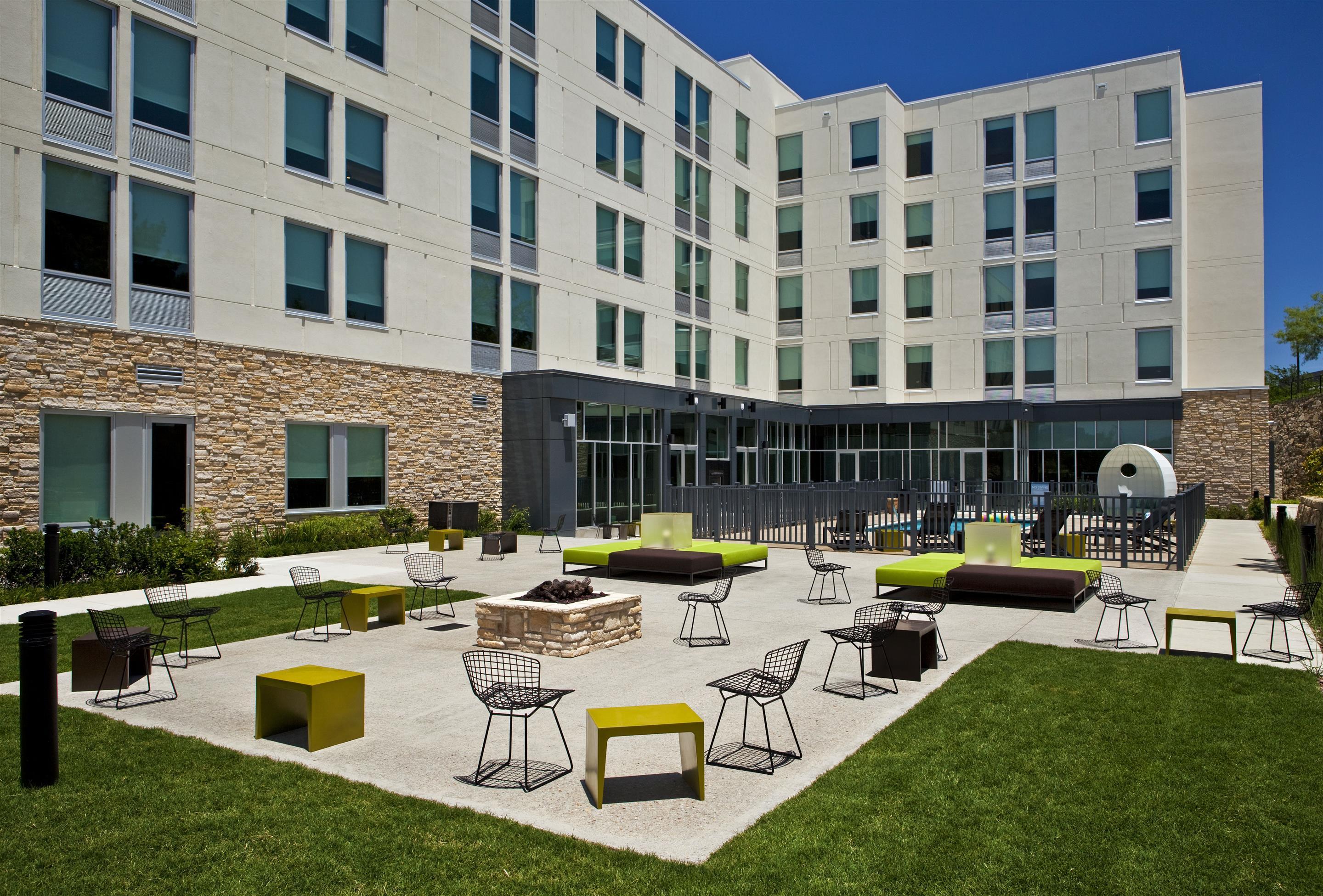 Aloft Hotel Las Colinas Ирвинг Экстерьер фото