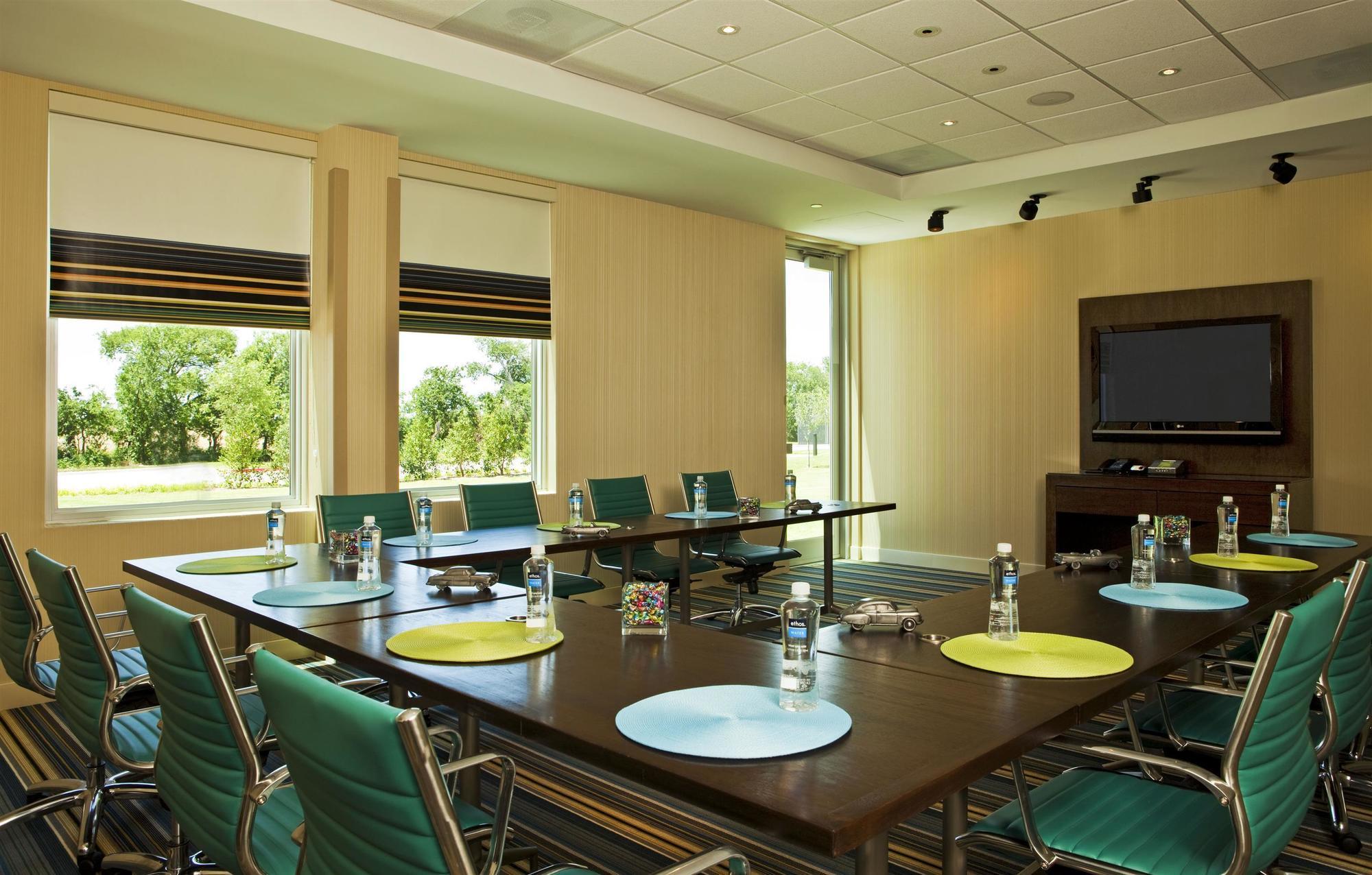Aloft Hotel Las Colinas Ирвинг Экстерьер фото