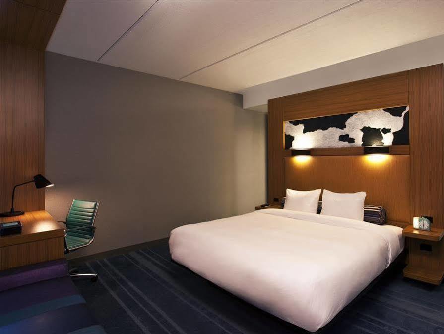 Aloft Hotel Las Colinas Ирвинг Экстерьер фото
